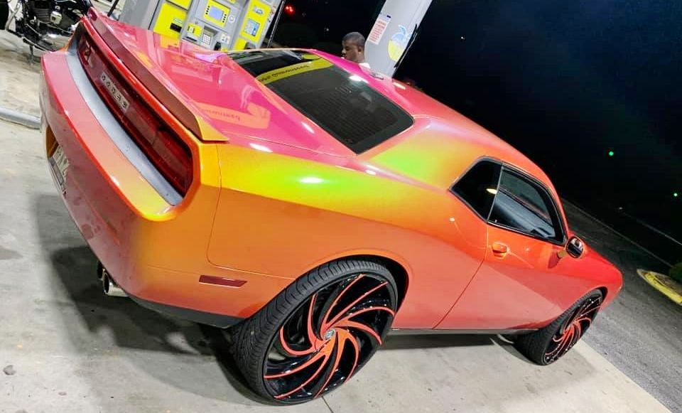 Ace-1: Outrageous Dodge Challenger on 28