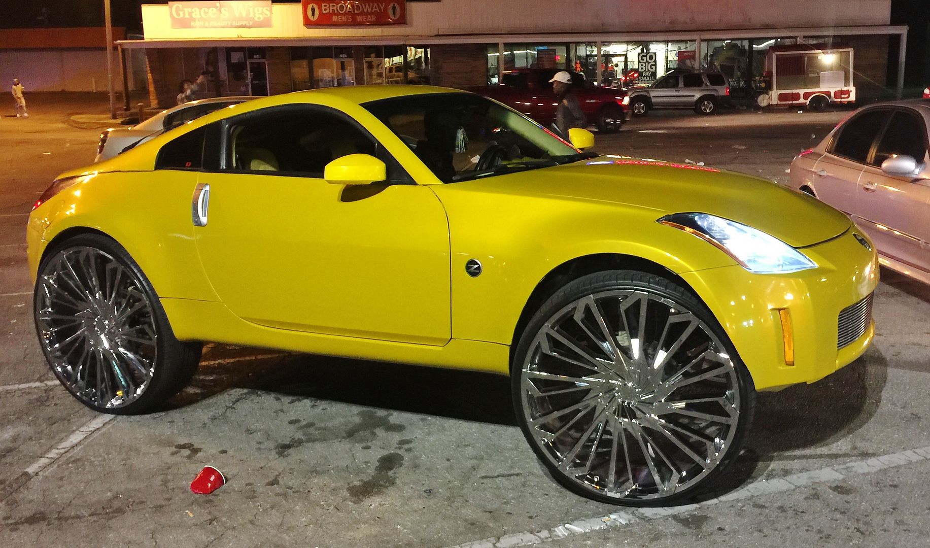 Ace1 First in the World Nissan 350Z on 30"s